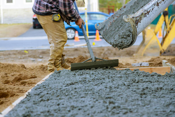 Best Concrete Pool Decks in Carmi, IL